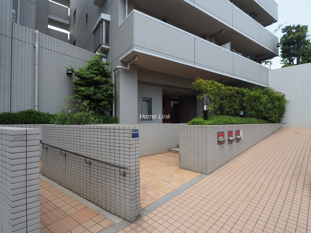 パラッシオ赤塚公園　エントランス
